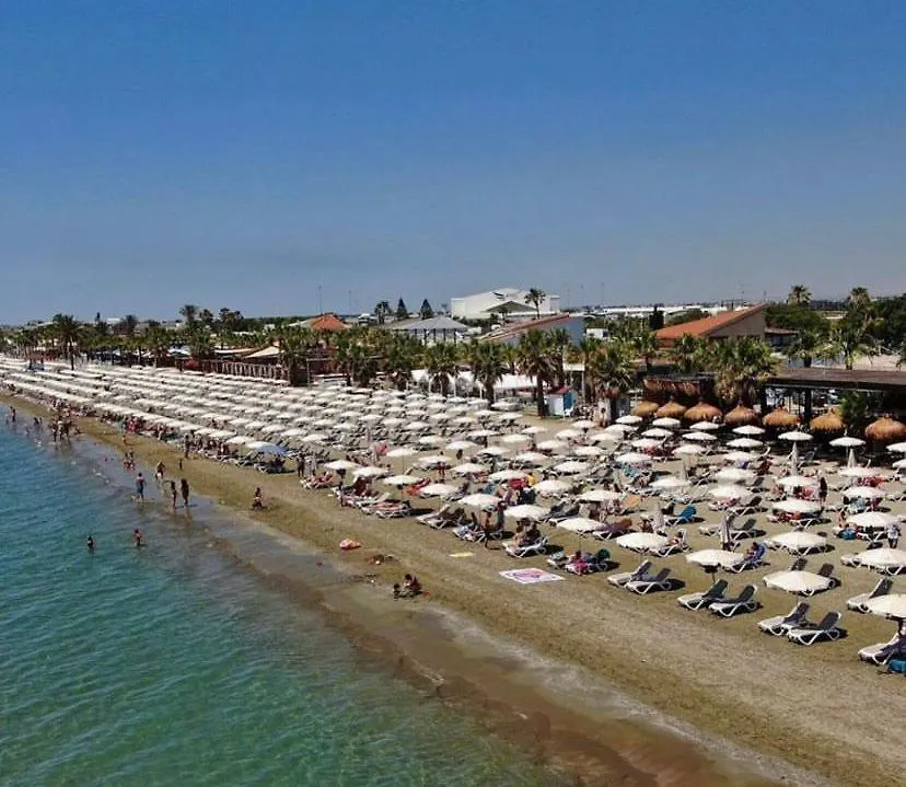Paradise Homes 9 Larnaca 0*,